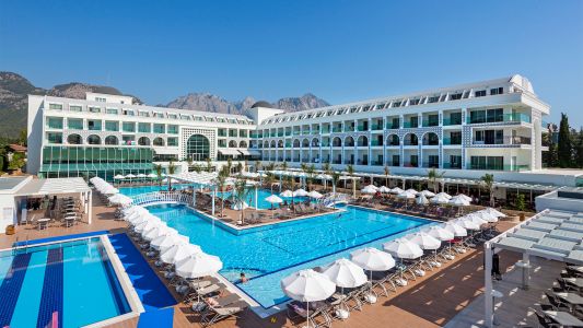 KARMIR RESORT & SPA
