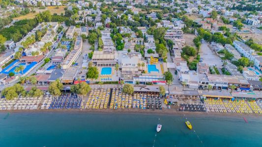 PETUNYA BEACH RESORT
