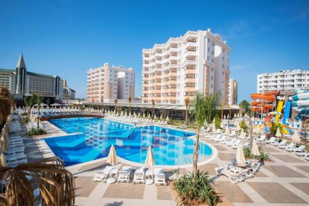 RAMADA RESORT BY WYNDHAM LARA